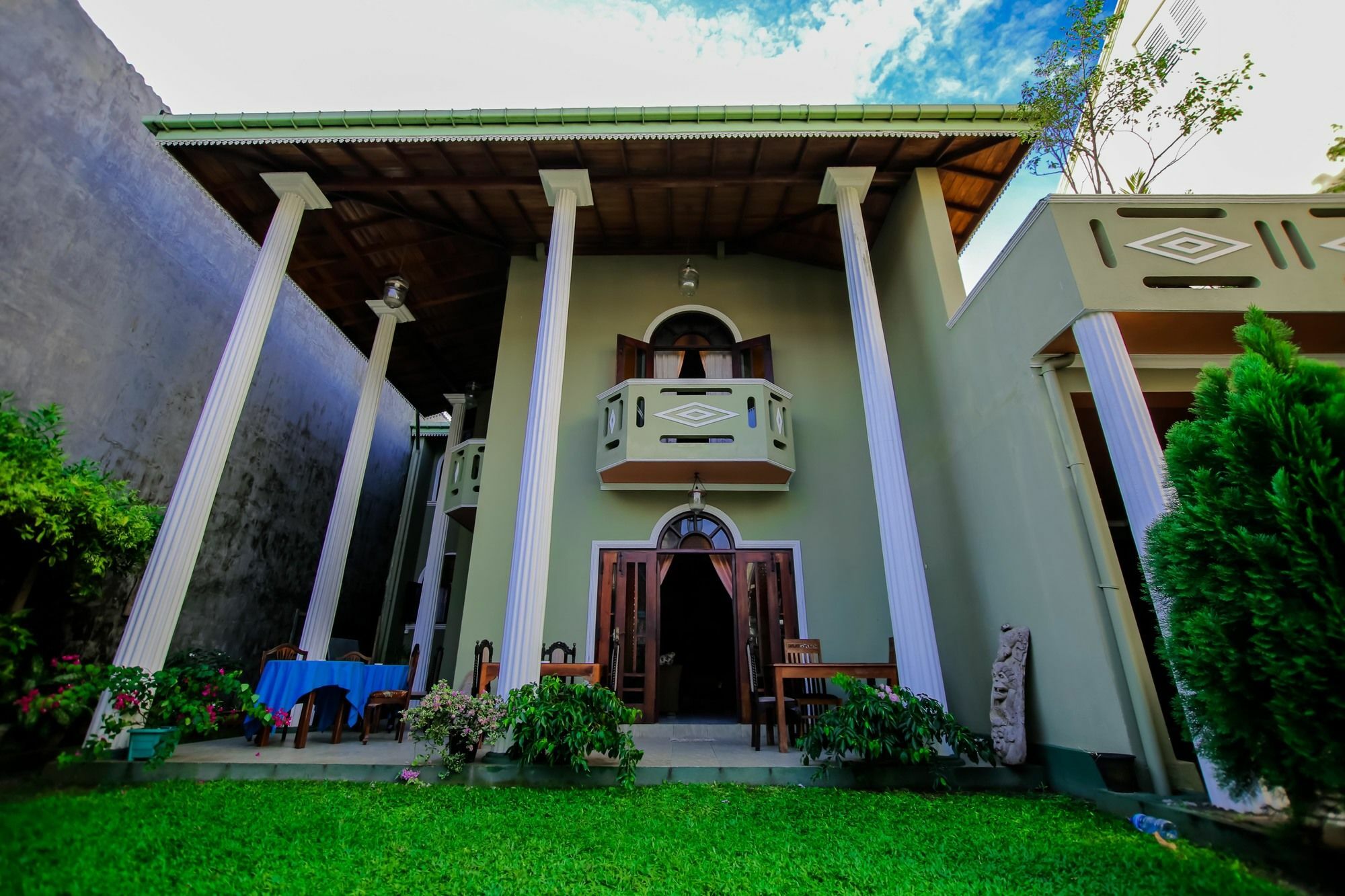 Frangipani Motel Galle Extérieur photo